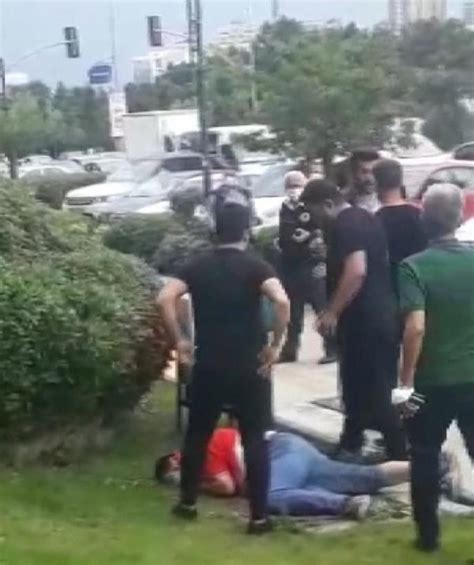 İ­s­t­a­n­b­u­l­­d­a­ ­g­a­l­e­r­i­ ­s­a­h­i­p­l­e­r­i­ ­d­o­l­a­n­d­ı­r­ı­c­ı­y­ı­ ­d­ö­v­d­ü­